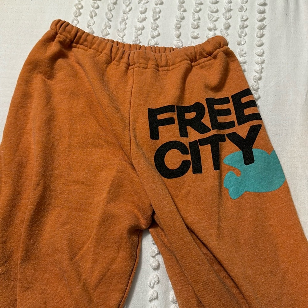 Free City Sweatpants
